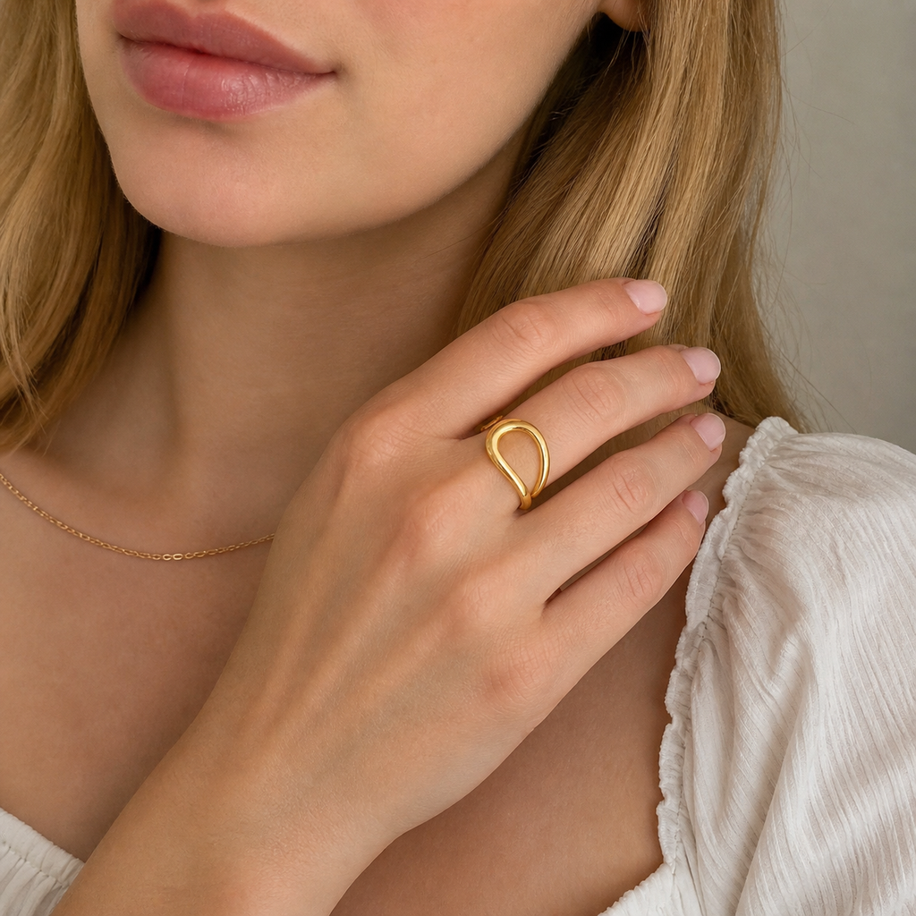 Twyla Loop Ring