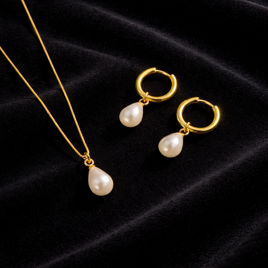 18k Gold Plated Pearl Whisper Set