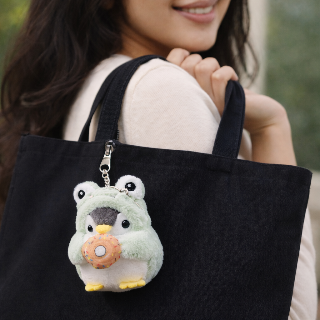 Snuggle Puff Bag charm