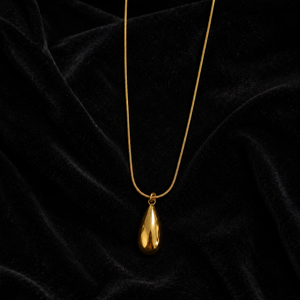 Veloura Pendant